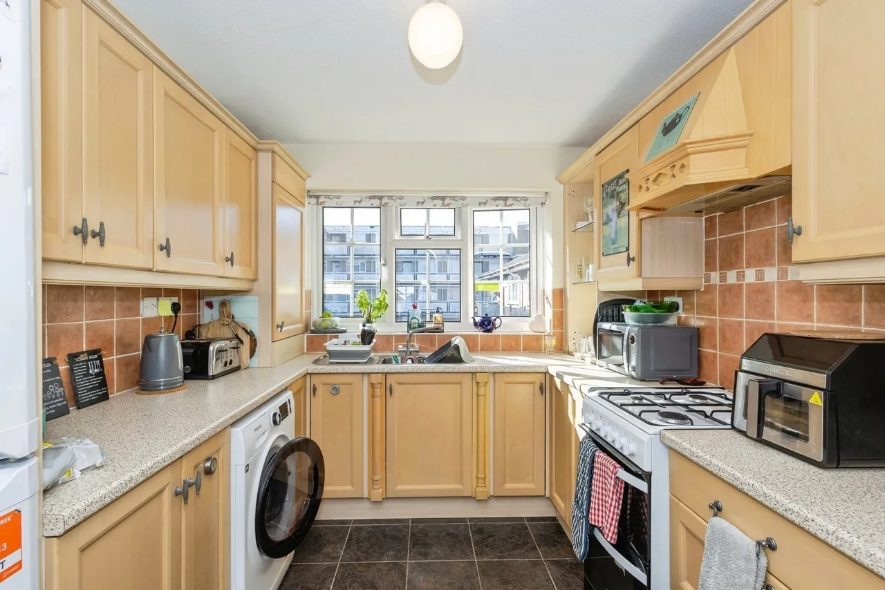 Green Lane, Hayling Island, PO11, photo 4