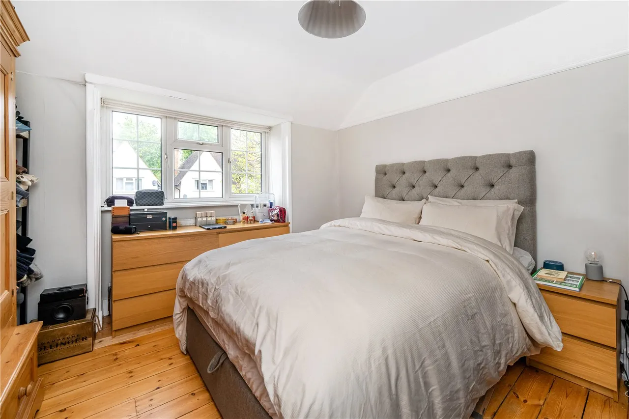 Connaught Road, Teddington, TW11 0QF, photo 9