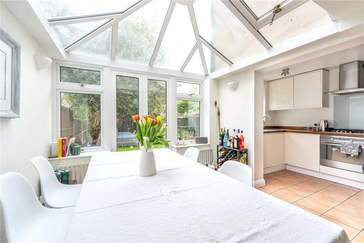 Connaught Road, Teddington, TW11 0QF, photo 5
