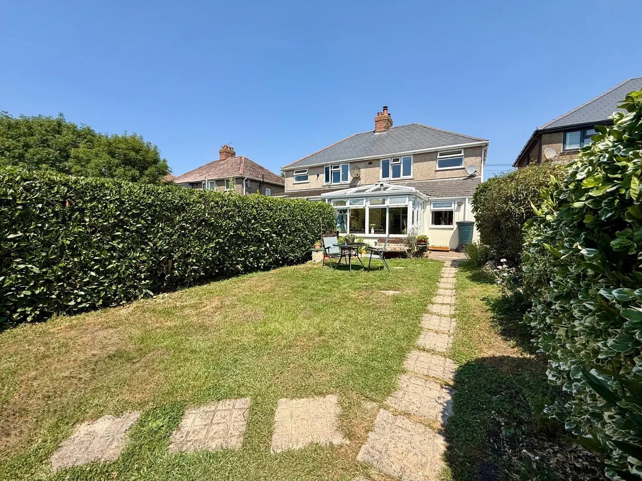 Bessemer Road West, Swindon, Wiltshire, SN2 1ND, photo 3
