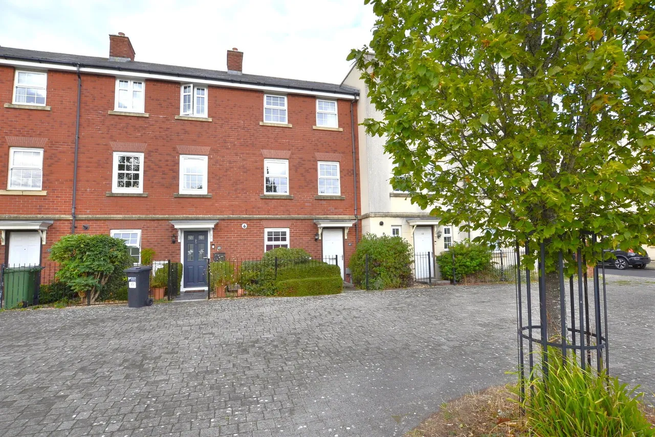 Typhoon Way, Brockworth, GL3, photo 16
