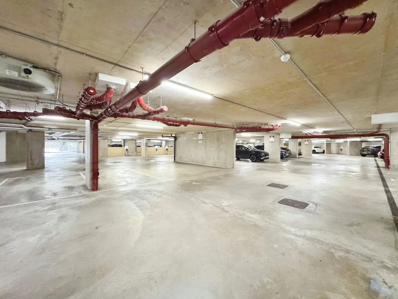 Royal Engineers Way, NW7, photo 9