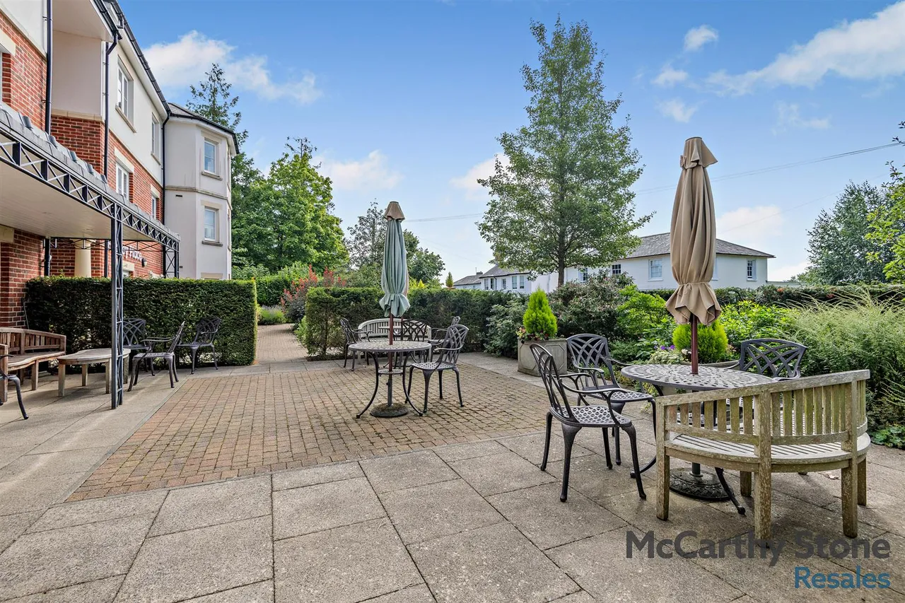High Street, Cranbrook, TN17, photo 8