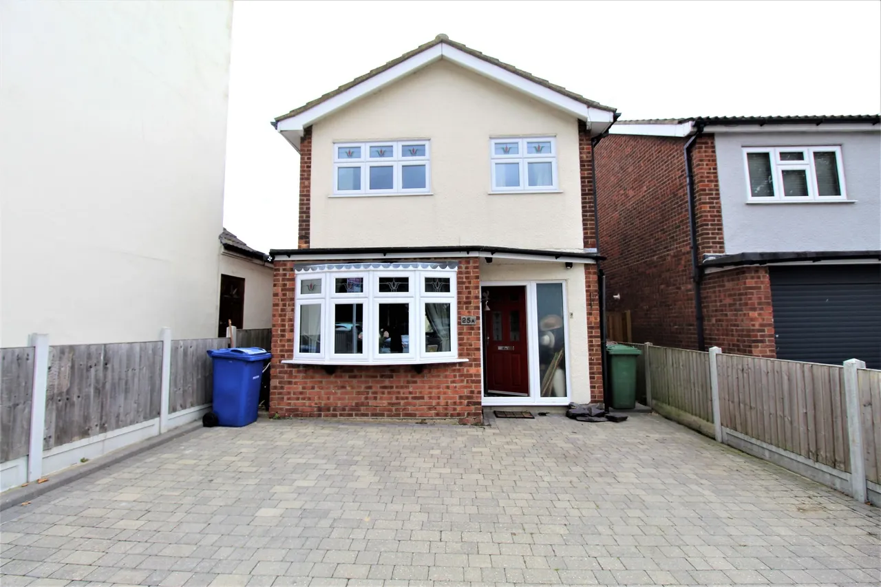 3 bed house for sale — Grays, Essex, RM17 5TH