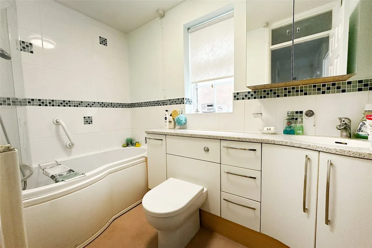 Yapton, BN18, photo 16