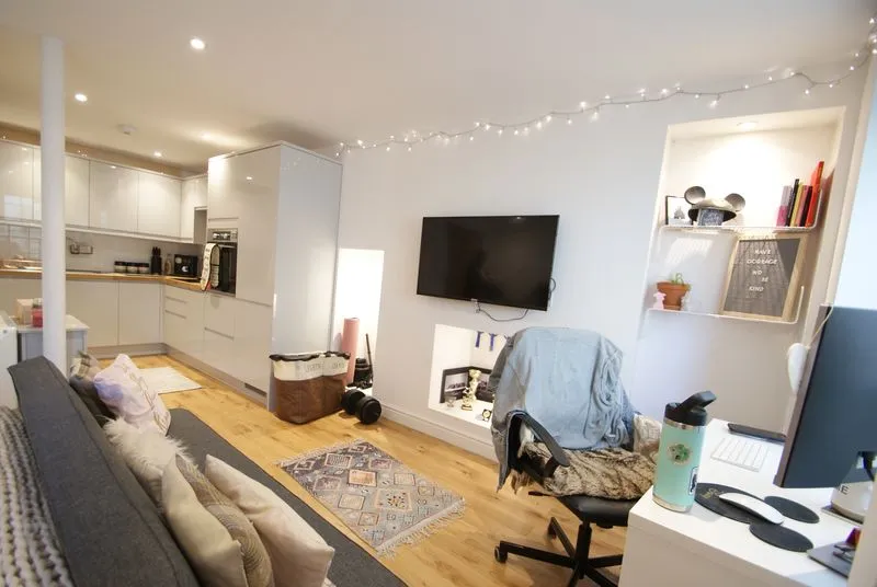 Bartholomew Street West, Exeter, photo 13
