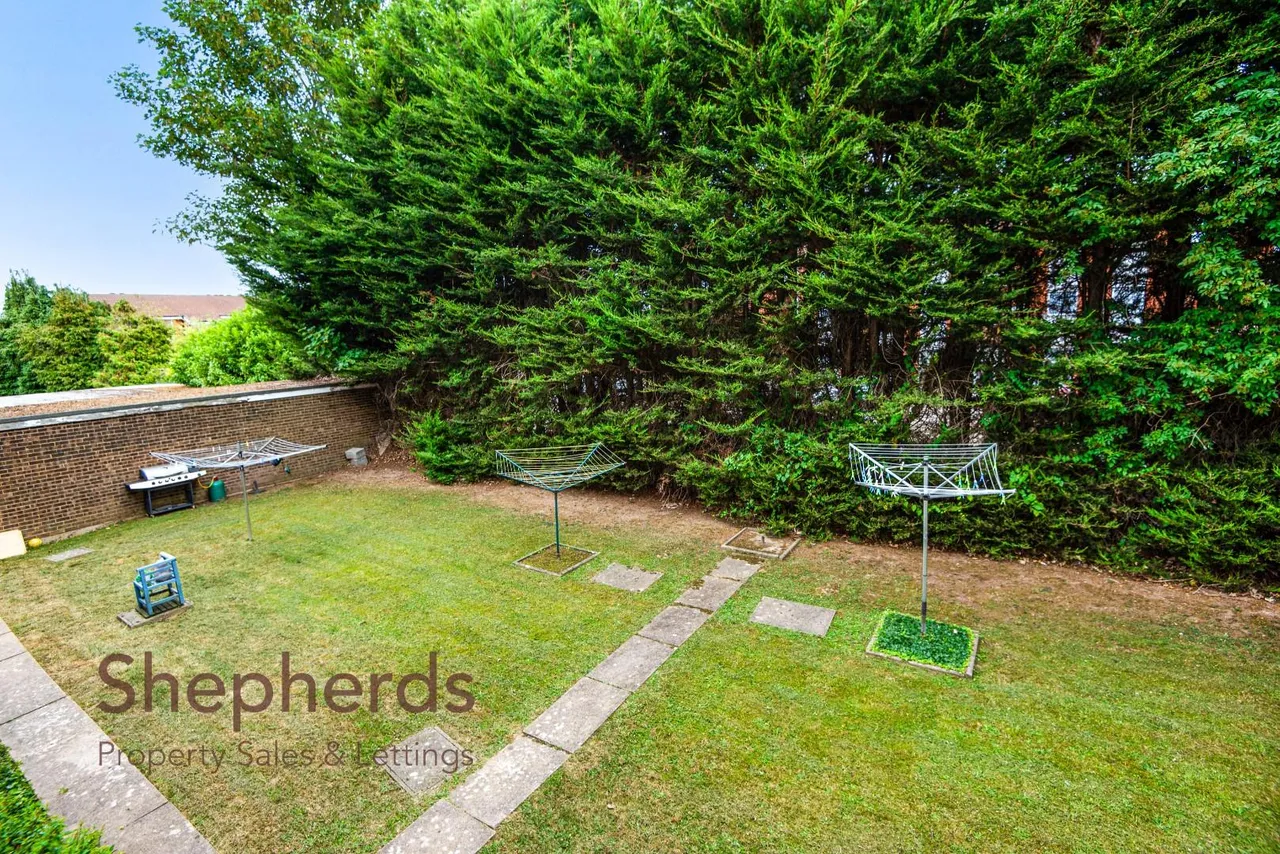 Berners Way, Broxbourne, EN10, photo 13