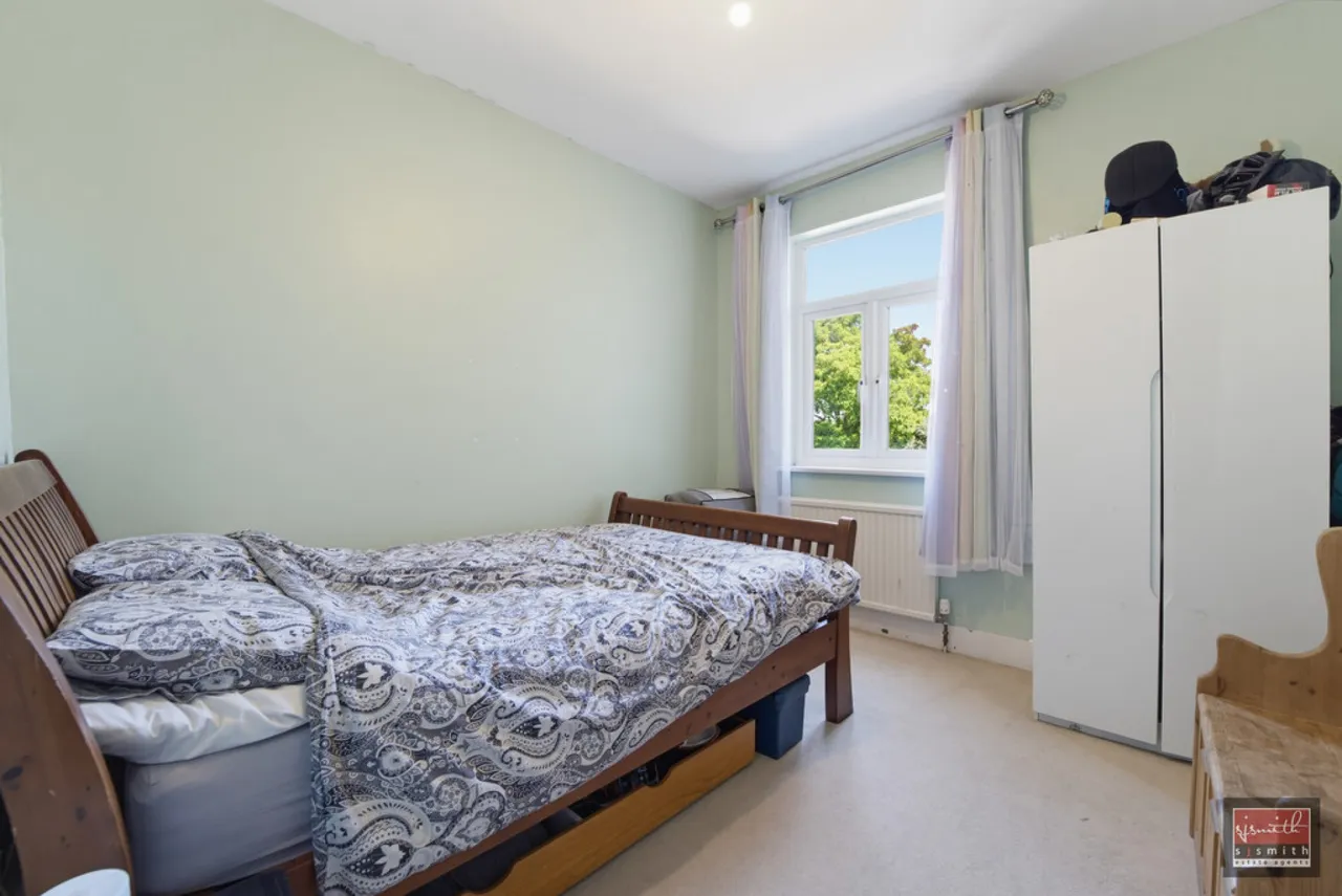 Park Avenue, Egham, TW20, photo 10