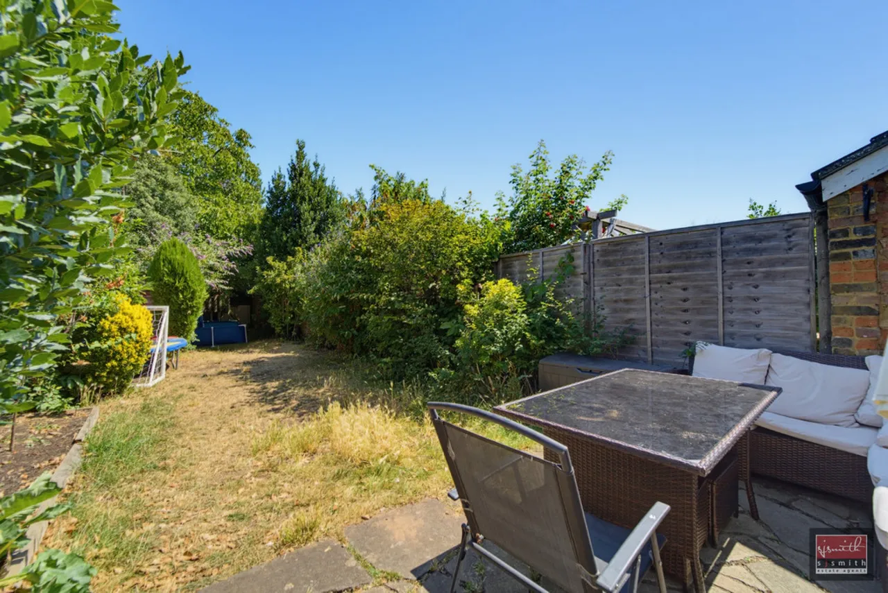Park Avenue, Egham, TW20, photo 5