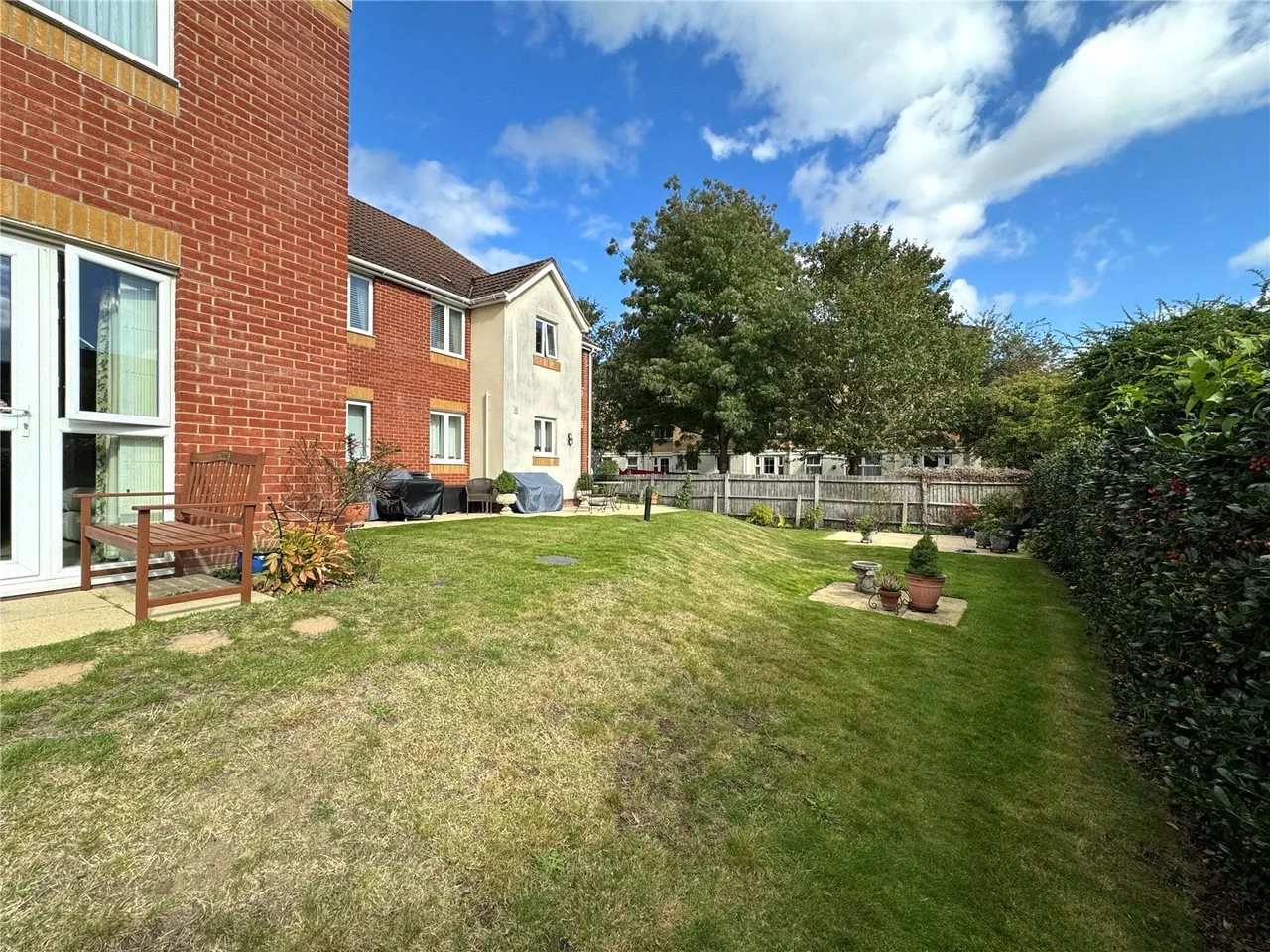 Victoria Road, Farnborough, Hampshire, GU14 7PB, photo 7