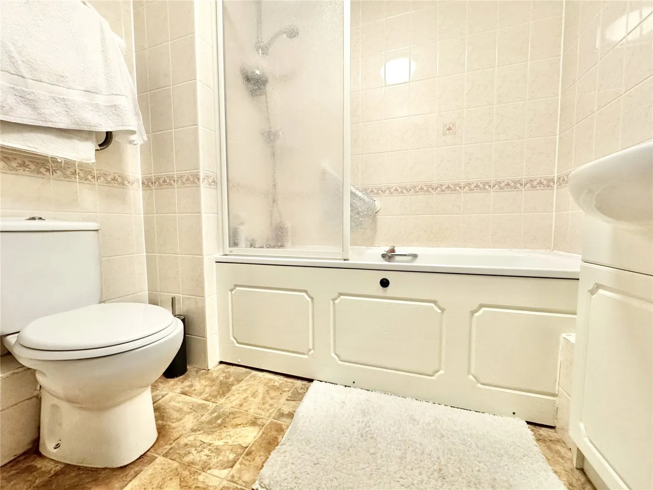Victoria Road, Farnborough, Hampshire, GU14 7PB, photo 5