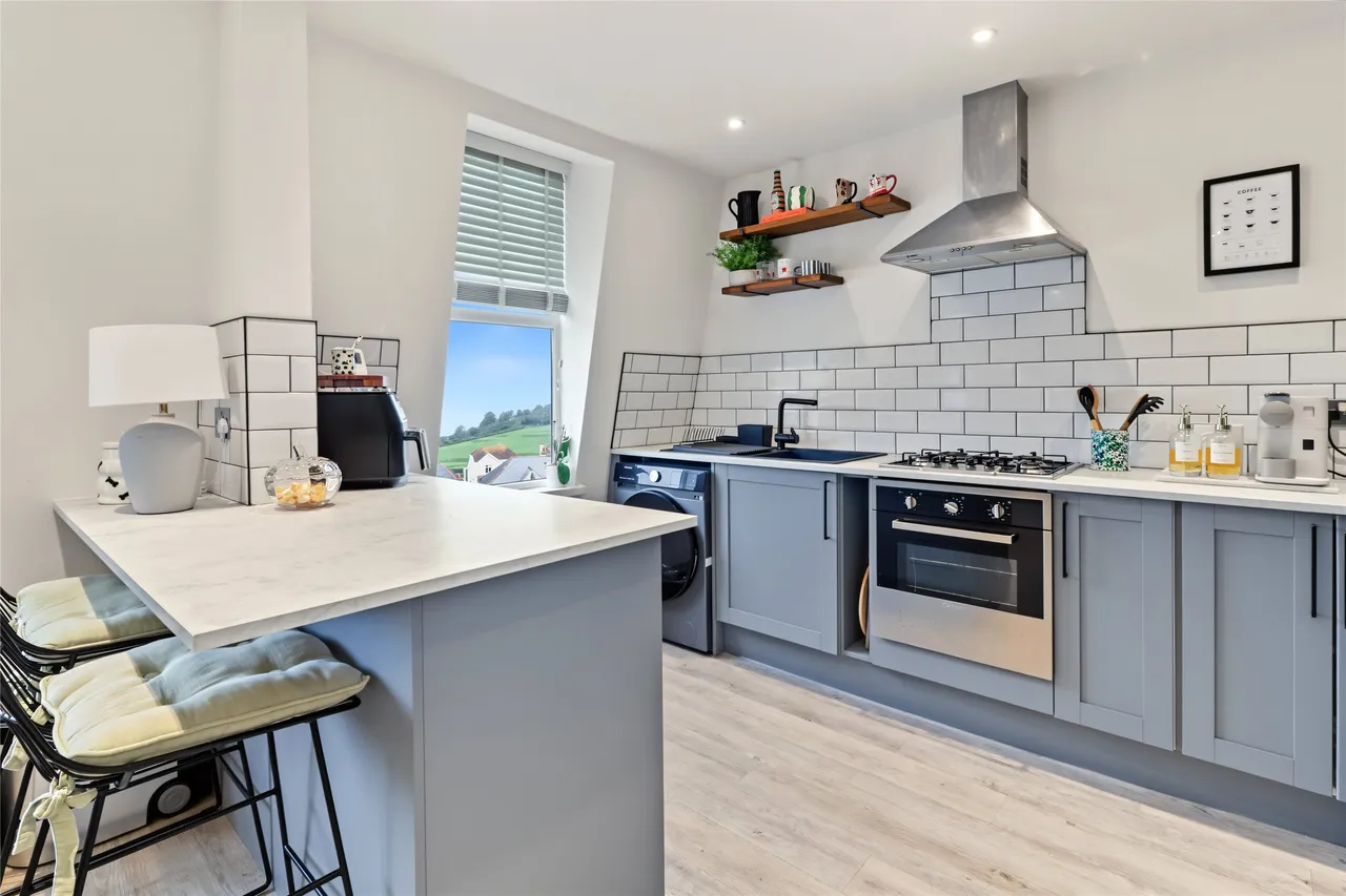Larkstone Crescent, Ilfracombe, EX34, photo 3