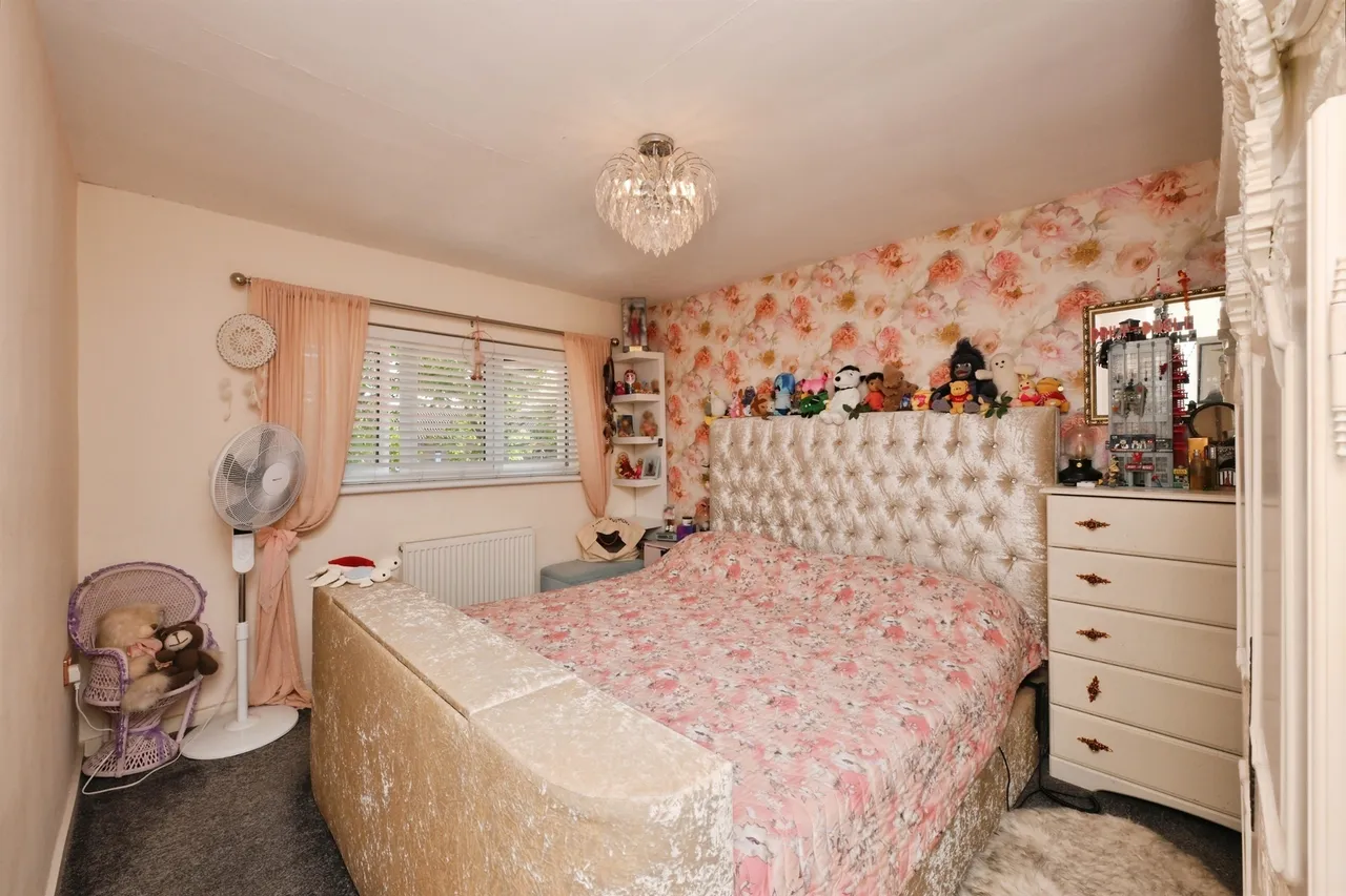 Cuttys Lane, Stevenage, photo 12