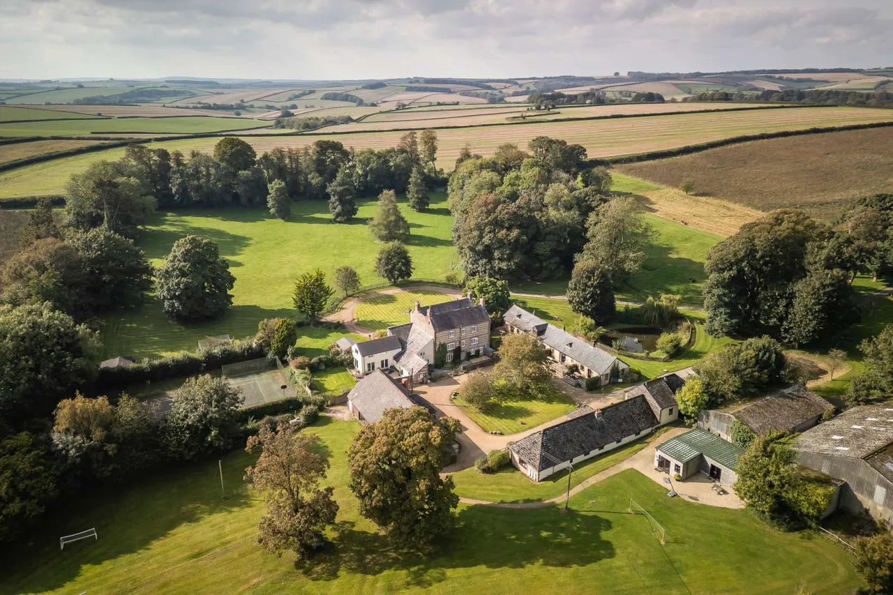 8 bed house for sale — Piddletrenthide, Dorchester, Dorset, DT2 7RE