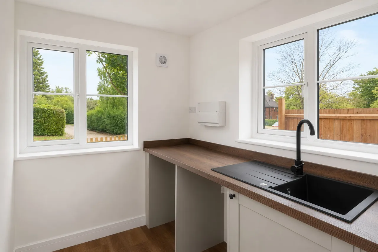 Green Leys, St. Ives, PE27, photo 4