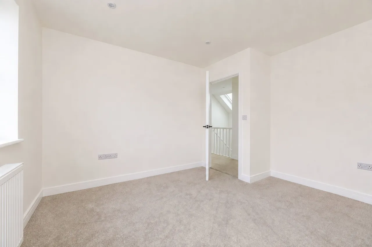 Green Leys, St. Ives, PE27, photo 8