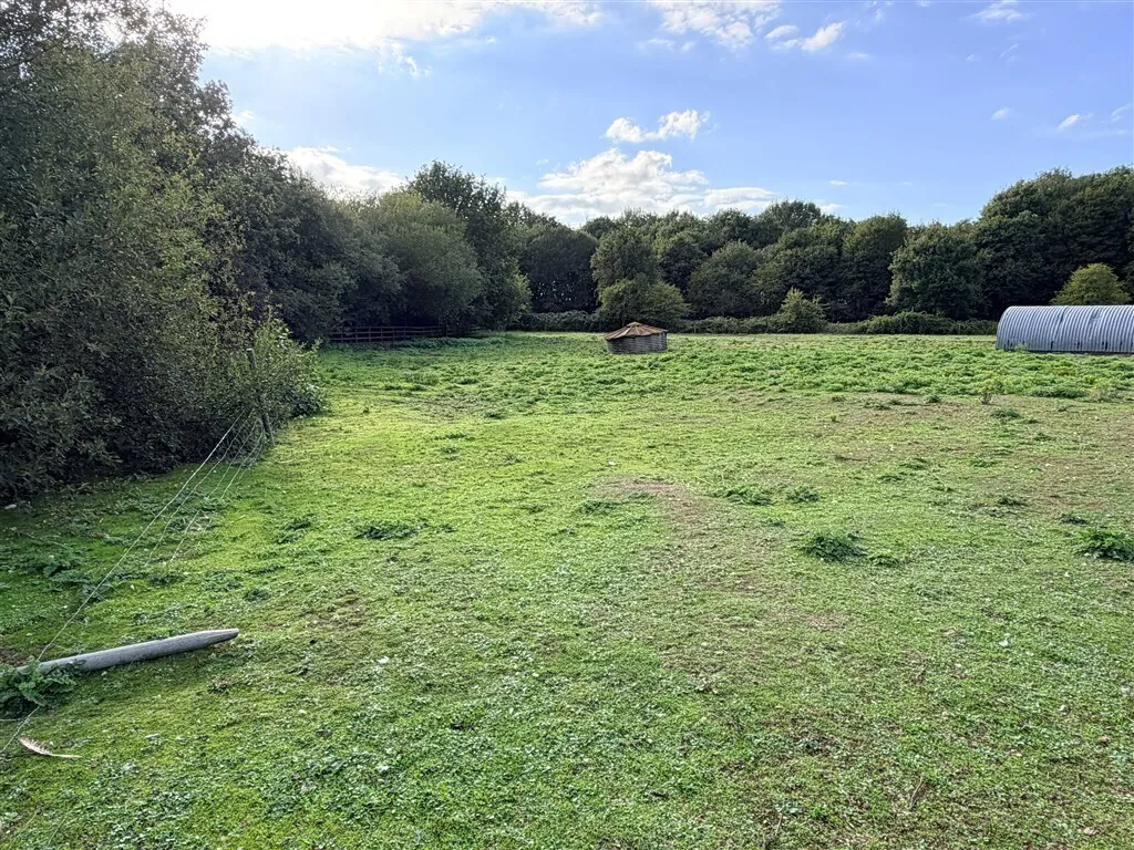 Daneshill Road, Lound, DN22, photo 2