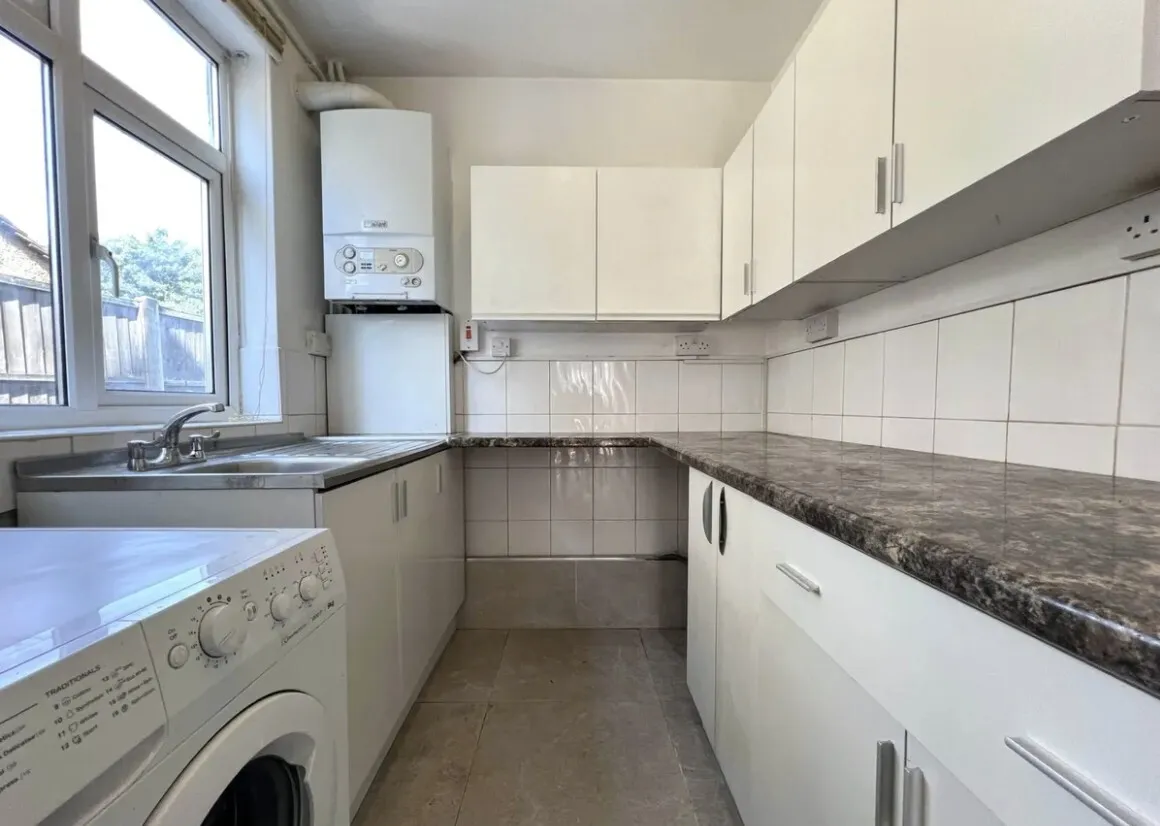 Chester Avenue, Luton, LU4, photo 3