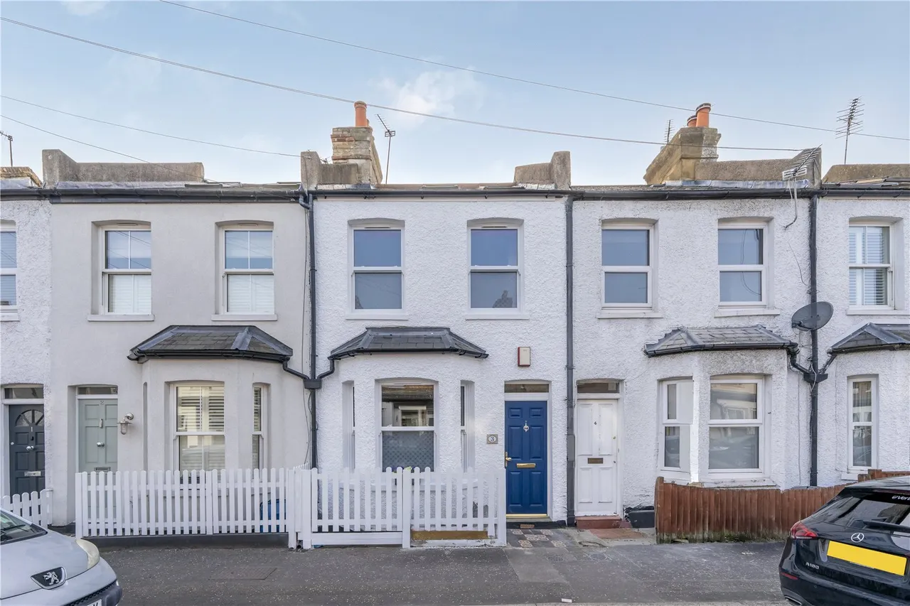 4 bed house for sale — Camac Road, Twickenham, TW2 6NX