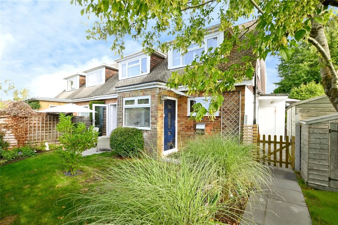 Highfield Close, Midhurst, GU29, photo 18