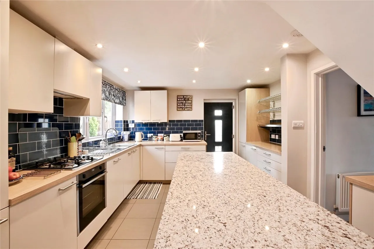Highfield Close, Midhurst, GU29, photo 4