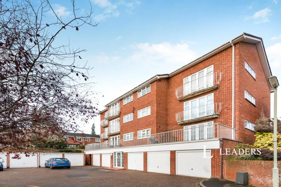 1 bed flat to rent, Belgrave Manor, Woking, GU22