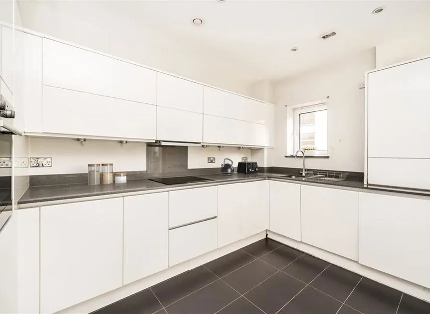 Blagrove Road, Teddington, TW11, photo 3