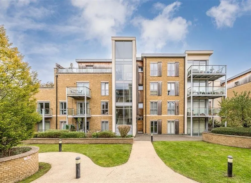 2 bed flat for sale — Blagrove Road, Teddington, TW11