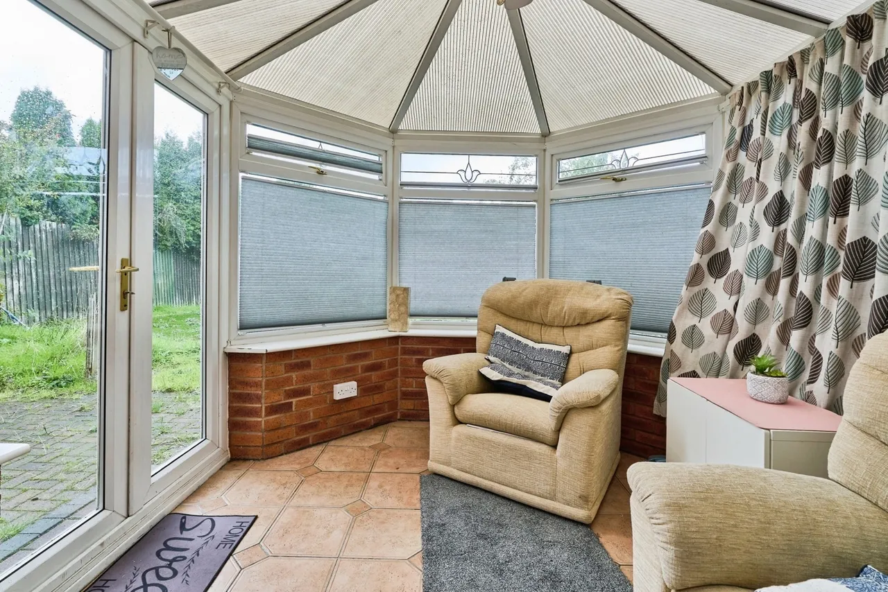 Alderley Crescent, Walsall, WS3, photo 8