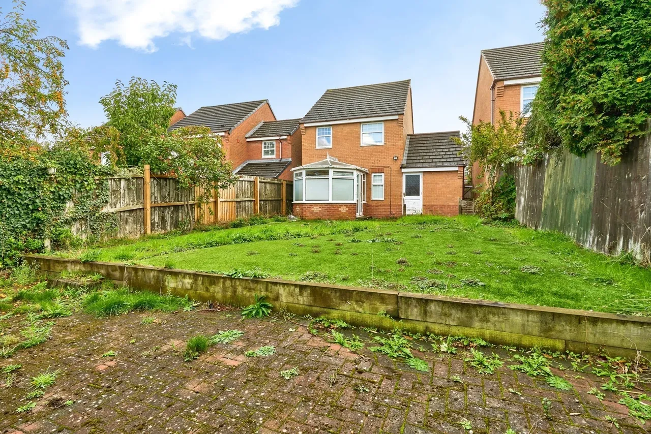 Alderley Crescent, Walsall, WS3, photo 2