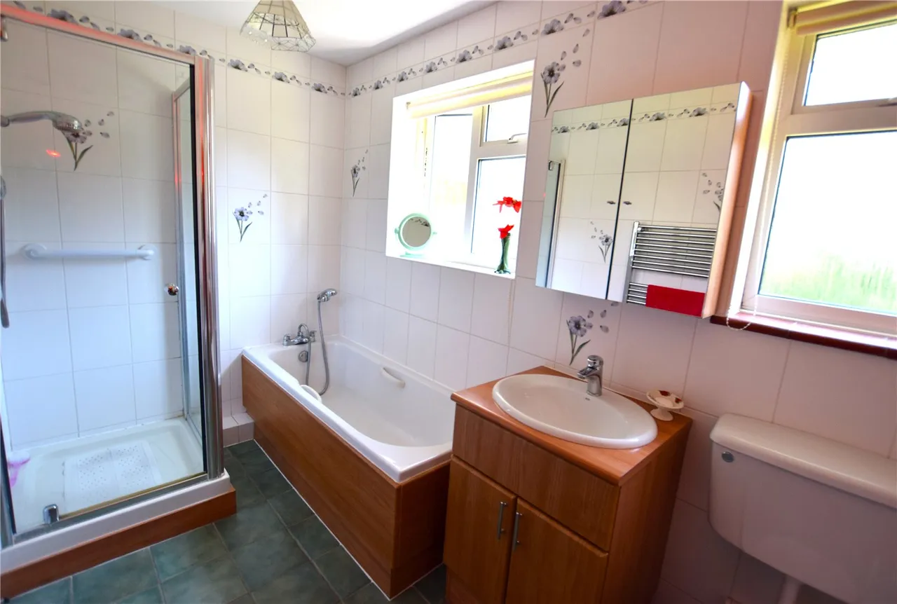 Carlyon Close, Farnborough, Hampshire, GU14 7BX, photo 17