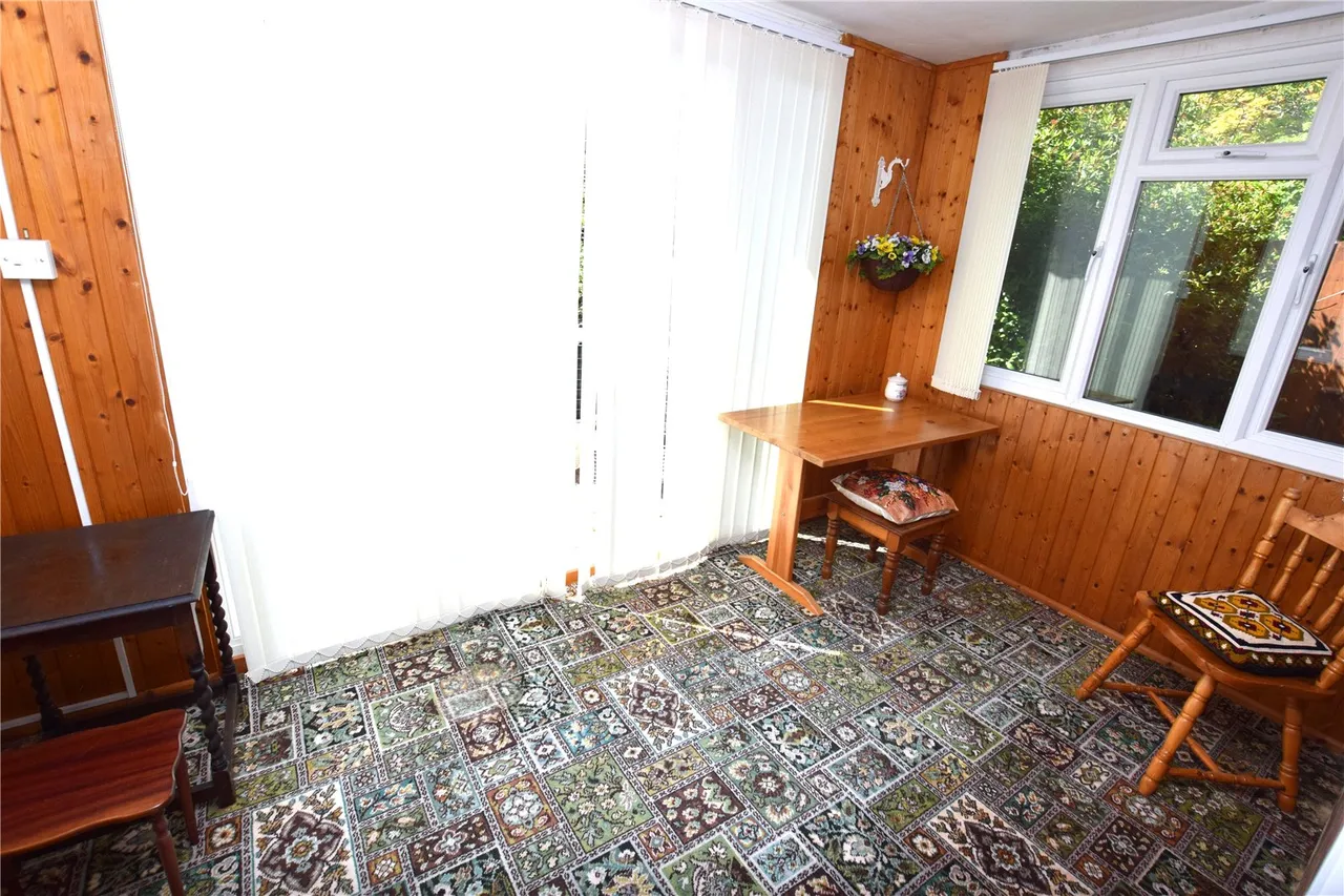Carlyon Close, Farnborough, Hampshire, GU14 7BX, photo 19