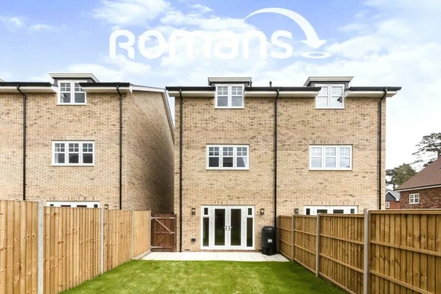 The Fairway, Fleet, GU51, photo 10