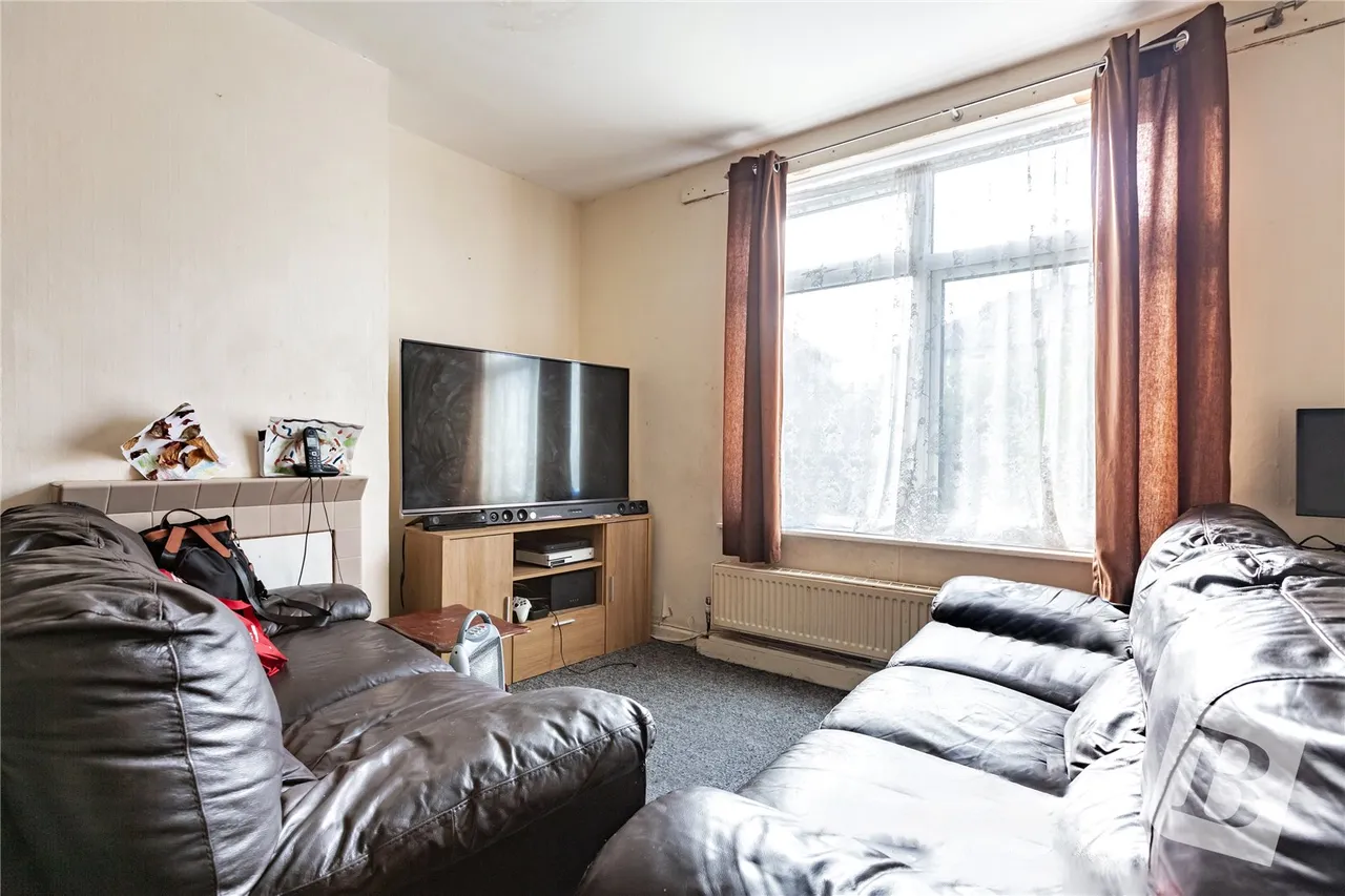 Dagenham, RM10, photo 7