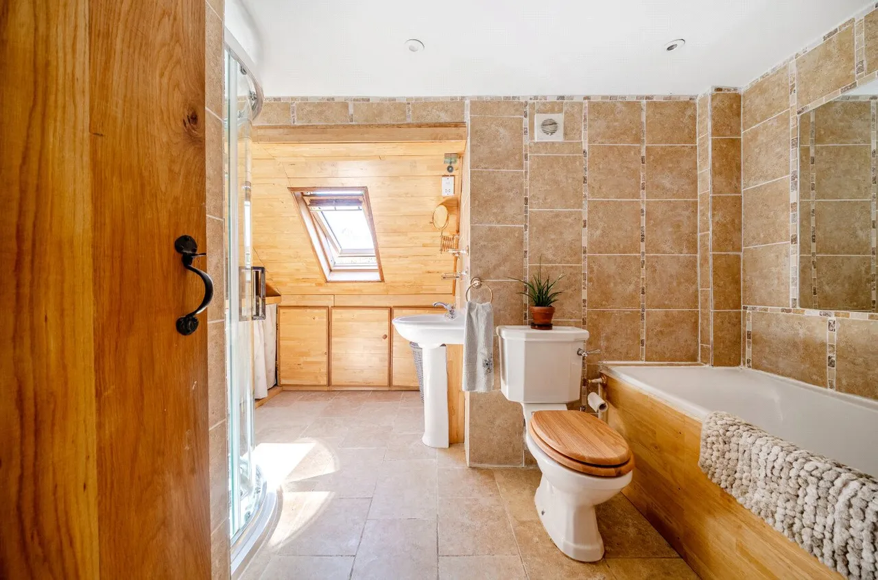 Firs Lane, Shamley Green, GU5, photo 11