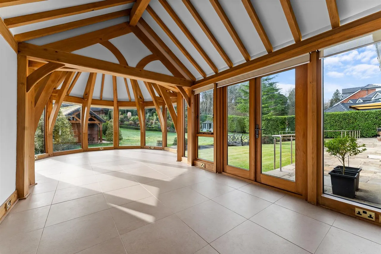 Chelford Road, Prestbury, SK10, photo 4