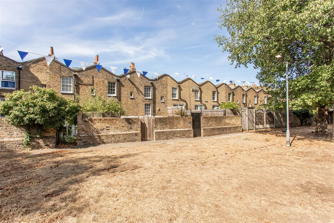Belgrave Street, Stepney Green, photo 18
