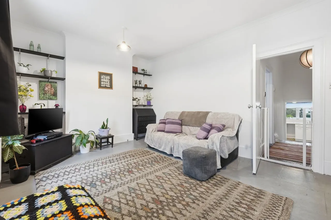 Grange Park Road, Leyton, E10, photo 5