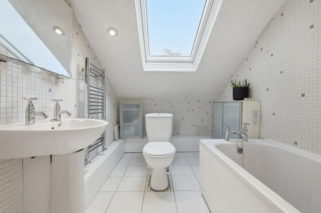 Grange Park Road, Leyton, E10, photo 11