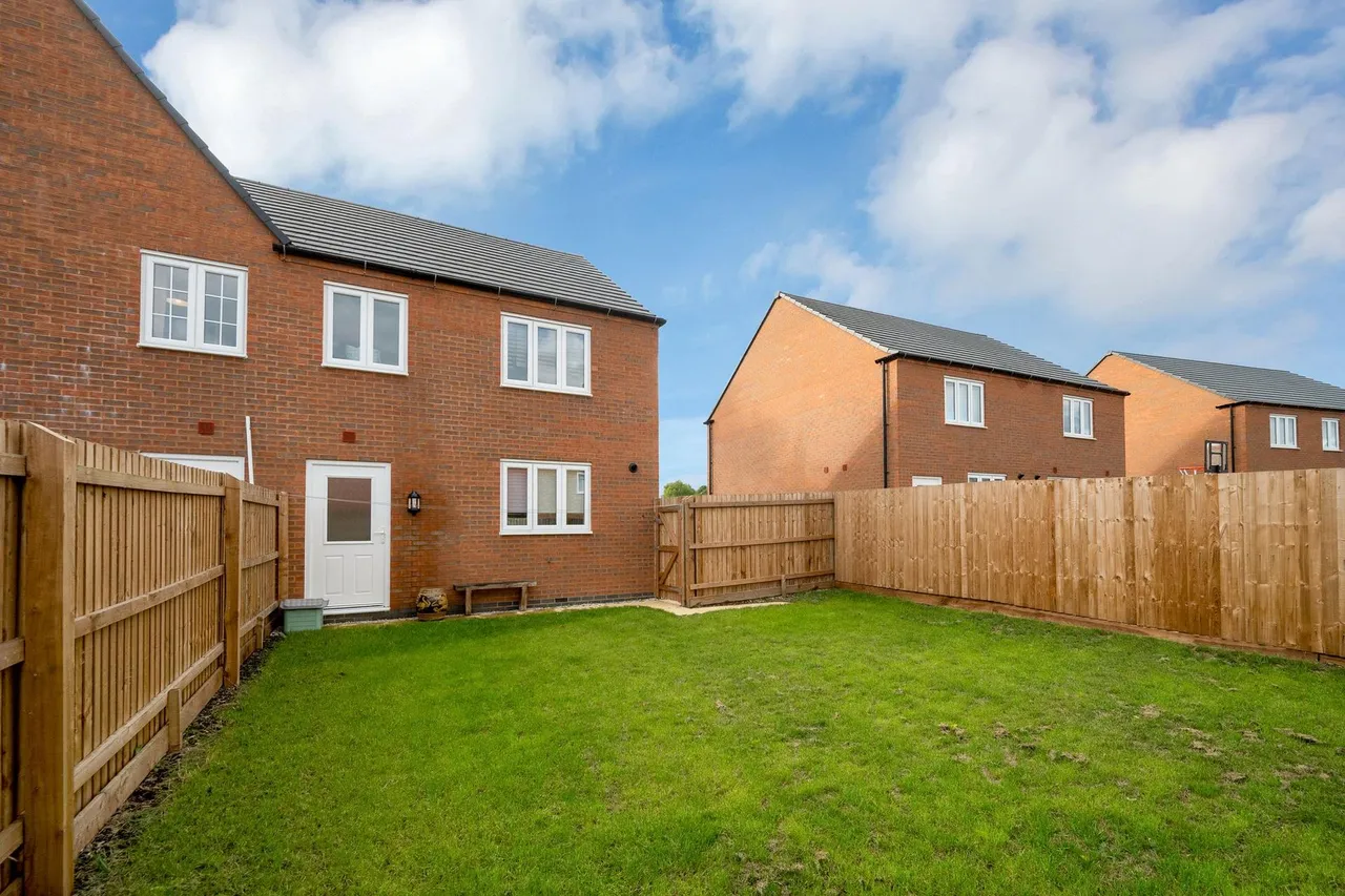 Thicket Close, Oakham, LE15, photo 9