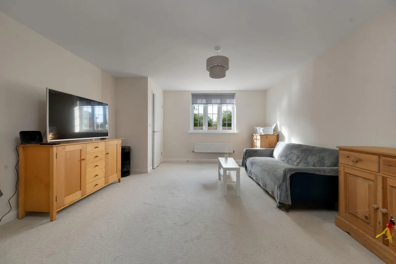 Thicket Close, Oakham, LE15, photo 4