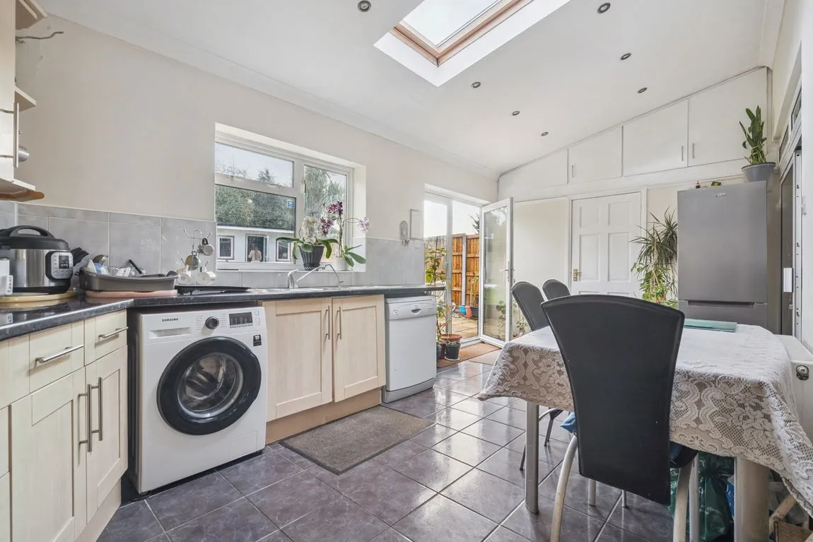 Church Avenue, Pinner, HA5, photo 5