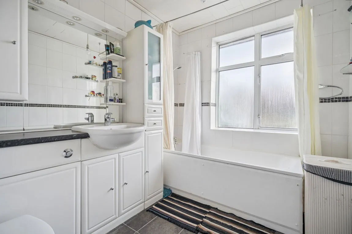 Church Avenue, Pinner, HA5, photo 8