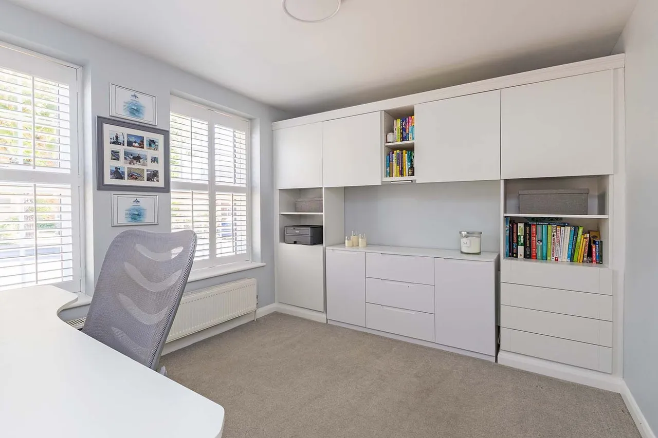 Hemsdale, Cranbrook Drive, Maidenhead, Berkshire, photo 15