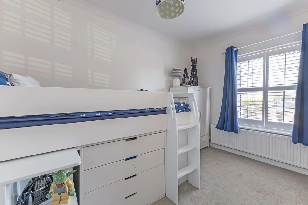 Hemsdale, Cranbrook Drive, Maidenhead, Berkshire, photo 23