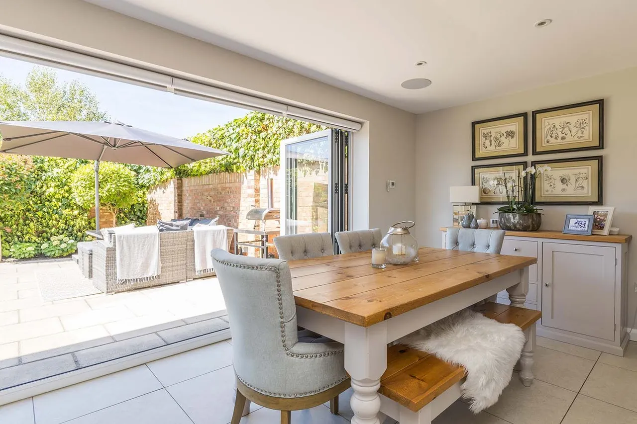 Hemsdale, Cranbrook Drive, Maidenhead, Berkshire, photo 13
