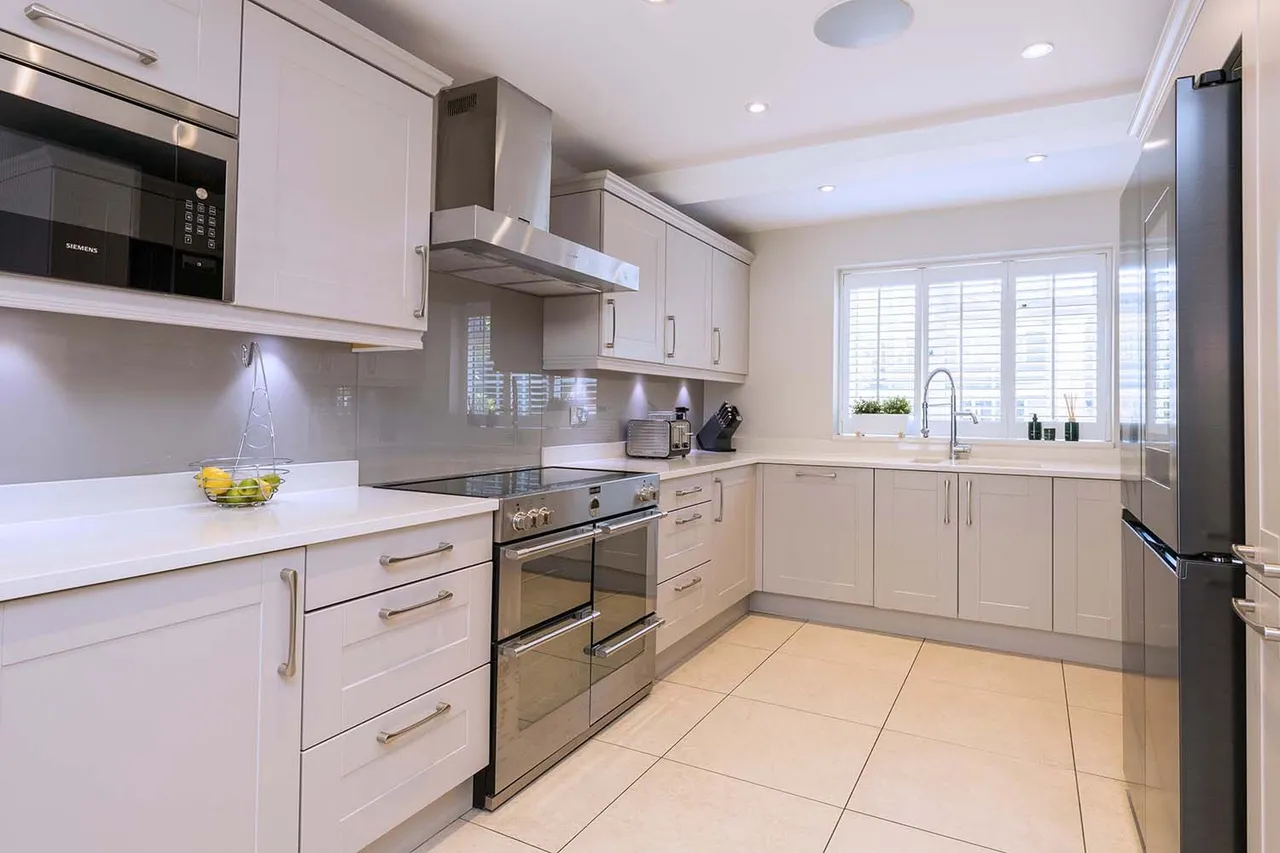 Hemsdale, Cranbrook Drive, Maidenhead, Berkshire, photo 10