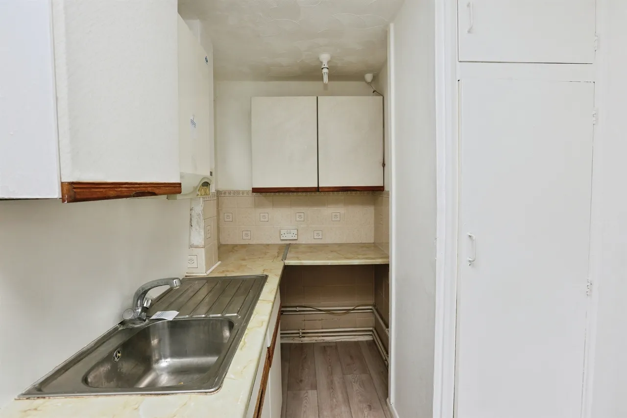 Longfield Avenue, Fareham, PO14, photo 9