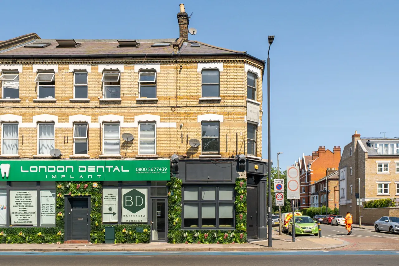 Battersea Park Road, Battersea, London, SW11, photo 11