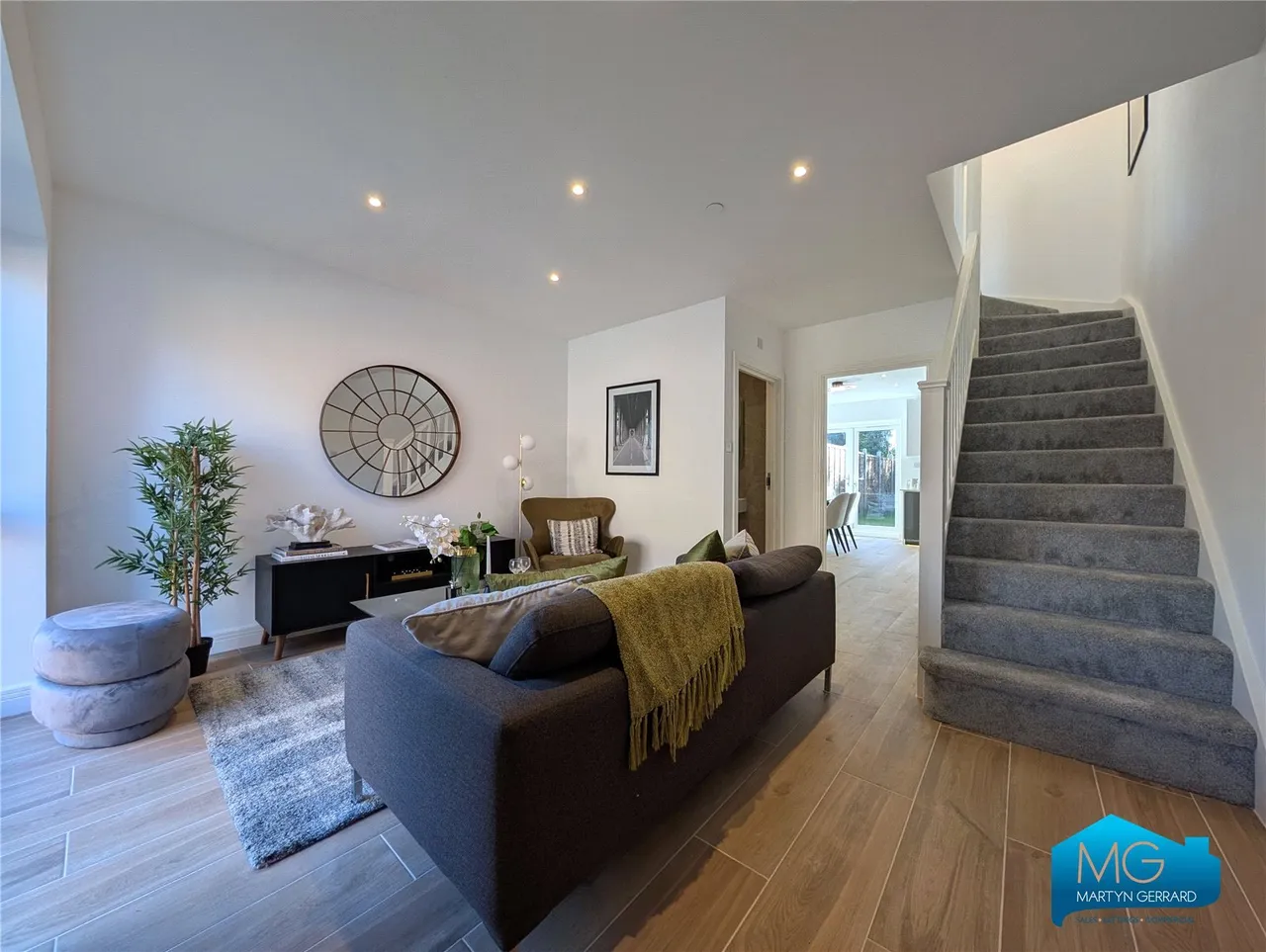 2 bed house for sale, Dudley Road, London, N3